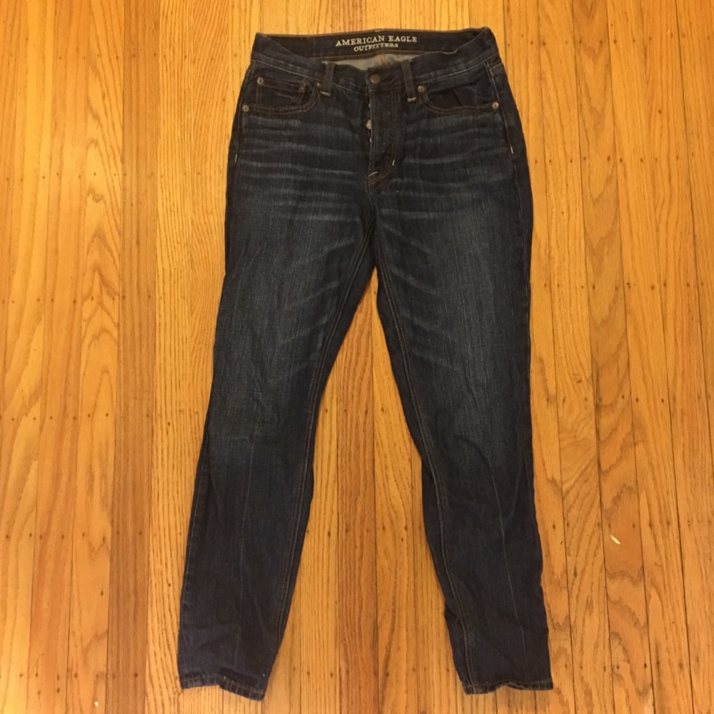American Eagle Vintage High Rise Jeans